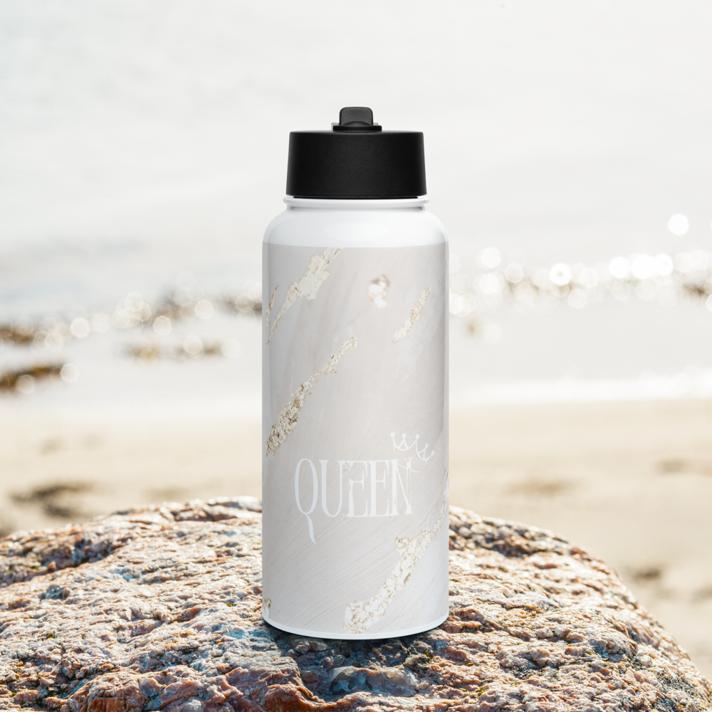 Gold Queen Stainless steel water bottle with a straw lid